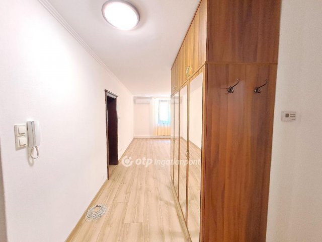 Eladó téglalakás, Kecskeméten 73.5 M Ft, 3 szobás