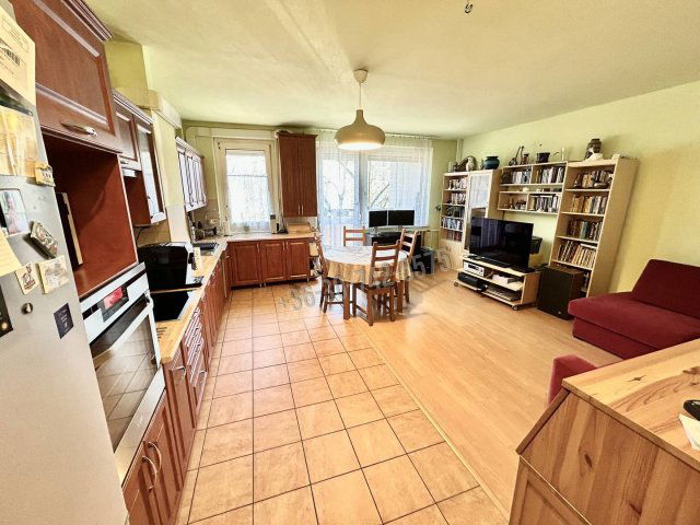 Eladó panellakás, Budapesten, XI. kerületben 97 M Ft, 3 szobás