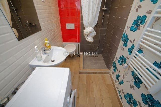 Eladó téglalakás, Budapesten, VII. kerületben 47.625 M Ft