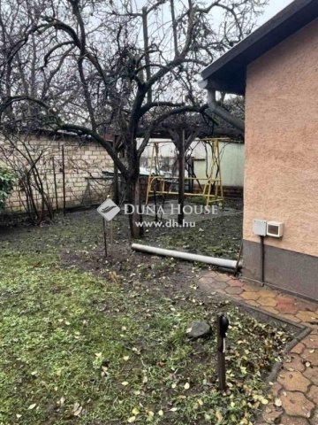Eladó családi ház, Budapesten, XVIII. kerületben 120 M Ft