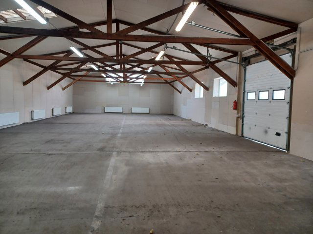 Kiadó ipari ingatlan, Győrött, Kardán utcában 948 E Ft / hó