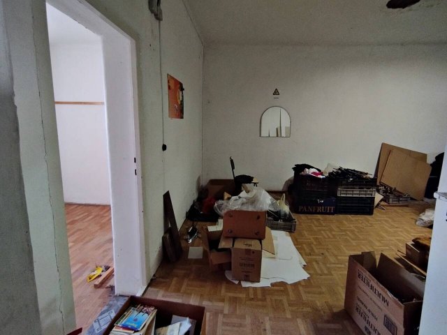 Kiadó üzlethelyiség, Békéscsabán 250 E Ft / hó