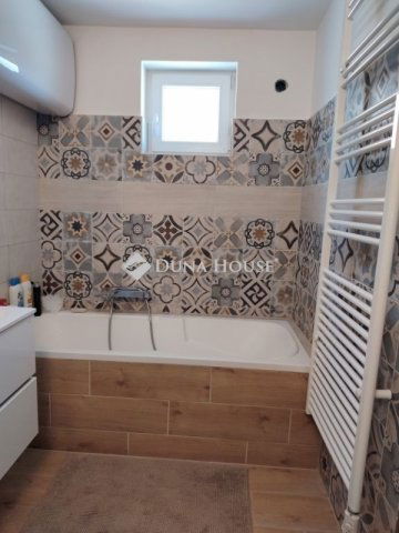 Eladó családi ház, Budapesten, XVI. kerületben 124.99 M Ft
