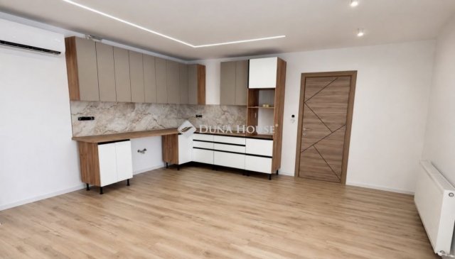 Eladó családi ház, Makón 75 M Ft, 4 szobás