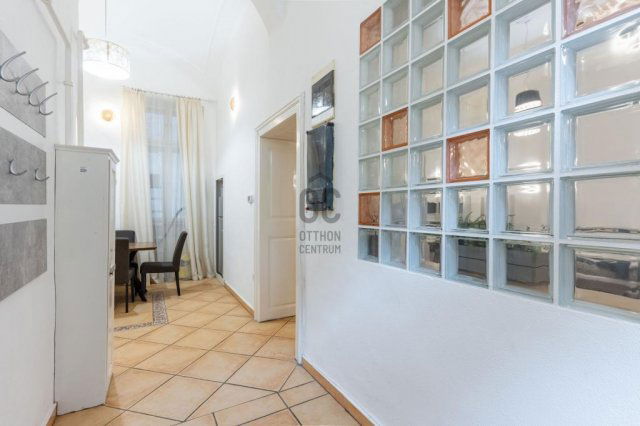 Eladó téglalakás, Budapesten, V. kerületben 109 M Ft, 3 szobás