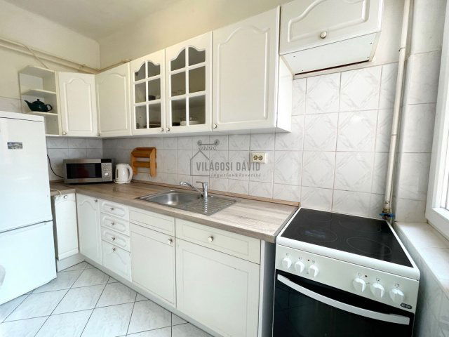 Kiadó téglalakás, albérlet, Debrecenben 350 E Ft / hó, 3 szobás