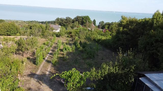 Eladó nyaraló, Alsóörsön 68 M Ft, 2+1 szobás