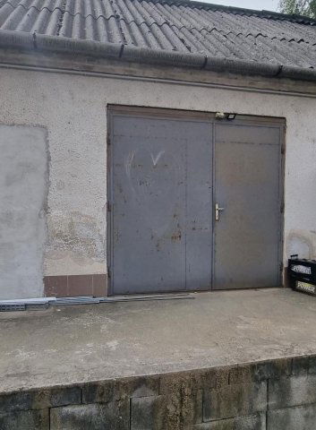 Kiadó ipari ingatlan, Tatán 120 E Ft / hó / költözzbe.hu