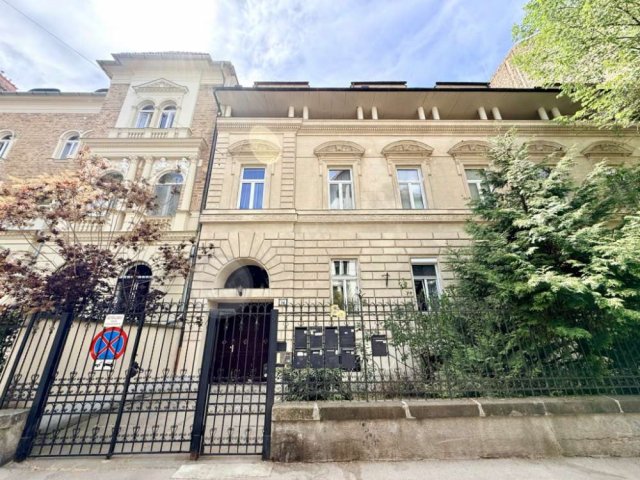 Kiadó téglalakás, albérlet, Budapesten, VI. kerületben