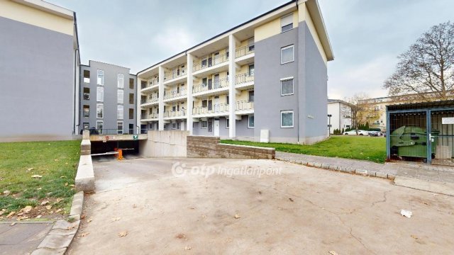 Eladó téglalakás, Nyíregyházán 69.9 M Ft, 3+1 szobás