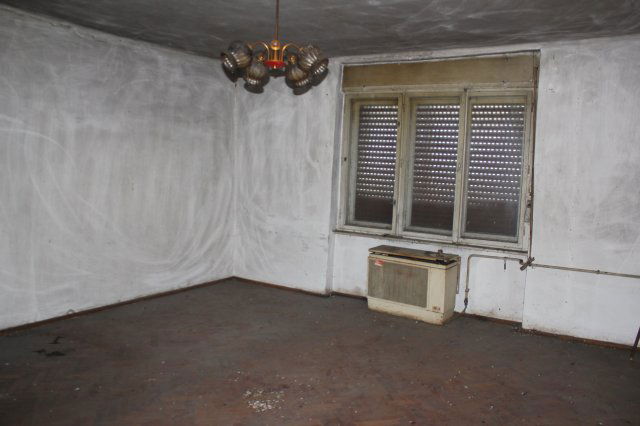 Eladó családi ház, Egyházaskeszőn 9.4 M Ft, 3 szobás