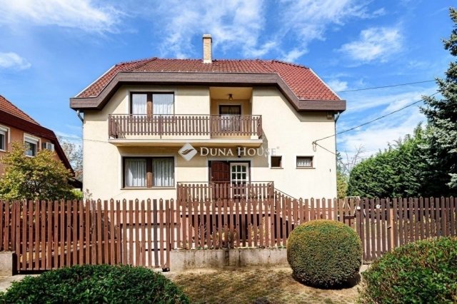 Eladó családi ház, Budapesten, XVII. kerületben 200 M Ft