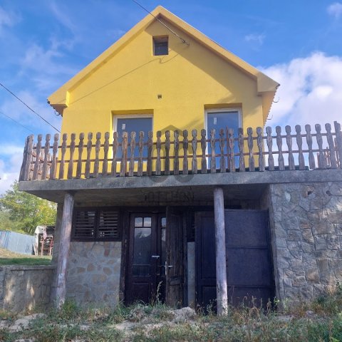 Eladó nyaraló, Balatonszabadiban 26.5 M Ft, 2 szobás