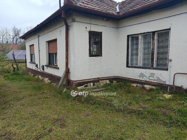Eladó családi ház, Tökölön 48 M Ft, 2 szobás