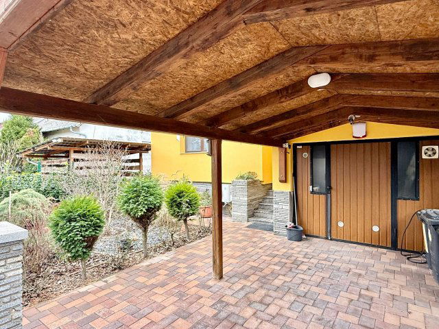 Eladó sorház, Sárváron 119 M Ft, 5 szobás