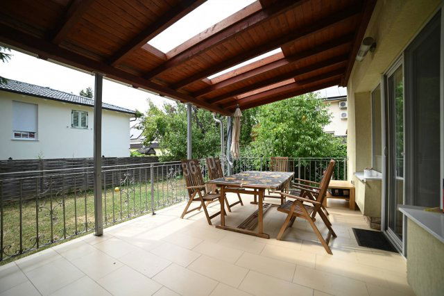 Eladó családi ház, Budapesten, II. kerületben 185.9 M Ft