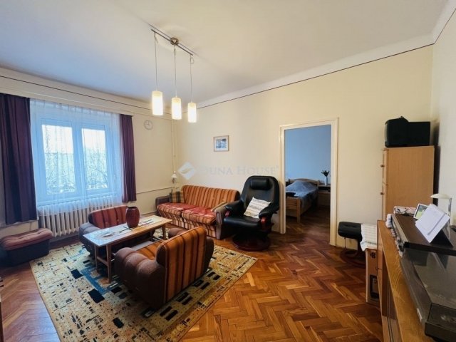 Eladó téglalakás, Dunaújvárosban 32.5 M Ft, 2 szobás