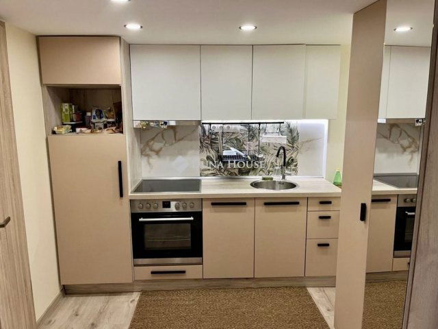 Eladó téglalakás, Budapesten, VI. kerületben 65 M Ft, 3 szobás