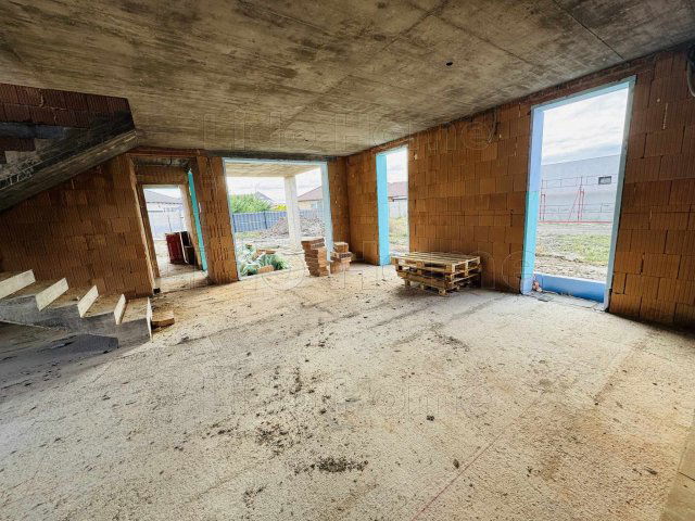 Eladó családi ház, Győrött 149.9 M Ft, 5 szobás