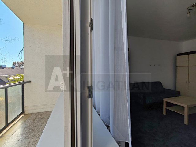 Eladó téglalakás, Szegeden 49.5 M Ft, 2 szobás