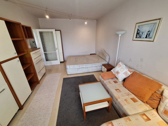 Kiadó panellakás, albérlet, Szegeden 130 E Ft / hó, 1 szobás