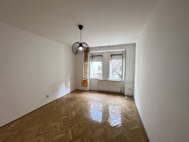 Eladó téglalakás, Budapesten, XI. kerületben, Erőmű utcában