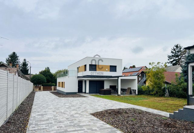 Eladó téglalakás, Balatonszárszón 149 M Ft, 5 szobás
