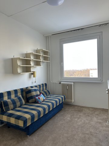 Eladó panellakás, Debrecenben 69.9 M Ft, 4 szobás