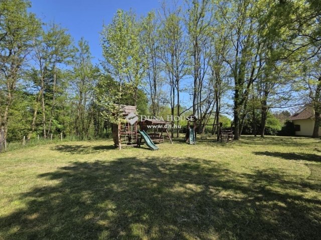 Eladó családi ház, Vízváron 189 M Ft, 5 szobás