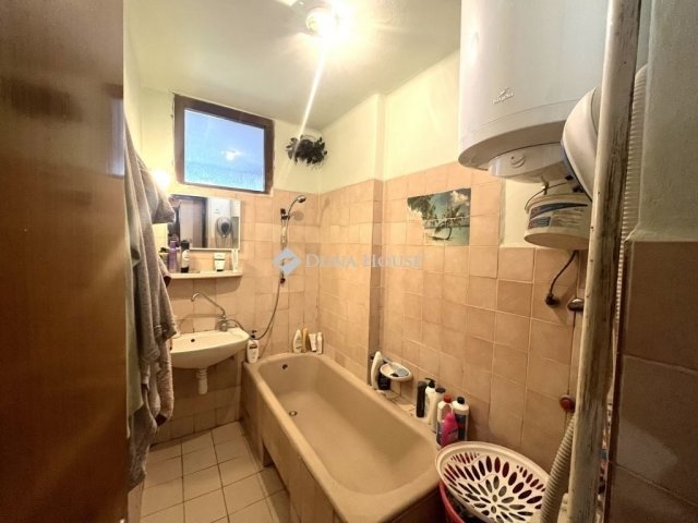 Eladó családi ház, Gárdonyban 99.9 M Ft, 6 szobás