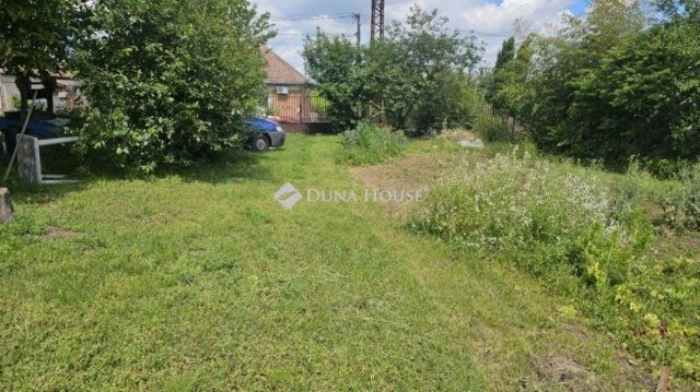 Eladó családi ház, Káván 35.9 M Ft, 2 szobás