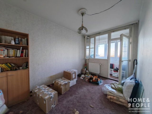 Eladó téglalakás, Szegeden 59.999 M Ft, 2+1 szobás