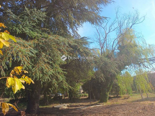 Eladó telek, Cserkúton, József Attila utcában 15 M Ft