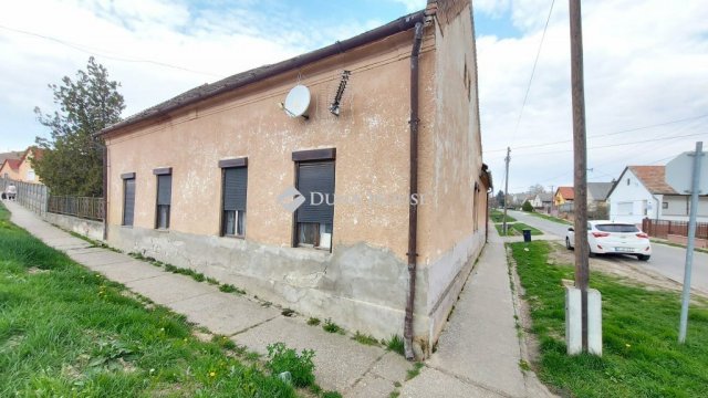 Eladó családi ház, Mágocson 18 M Ft, 1 szobás