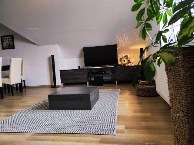 Kiadó téglalakás, albérlet, Etyeken, Szél utcában, 2+1 szobás