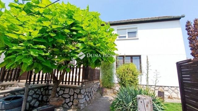 Eladó családi ház, Bólyban 58 M Ft, 6 szobás