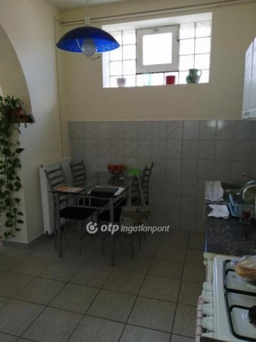 Eladó családi ház, Adácson 29 M Ft, 2+1 szobás