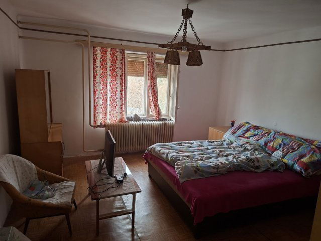 Eladó családi ház, Gyulajon 6 M Ft, 3 szobás