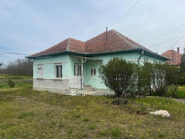 Eladó családi ház, Újszilváson 23.9 M Ft, 2 szobás