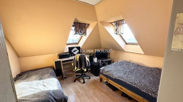 Eladó panellakás, Budapesten, IV. kerületben 99.8 M Ft, 4 szobás