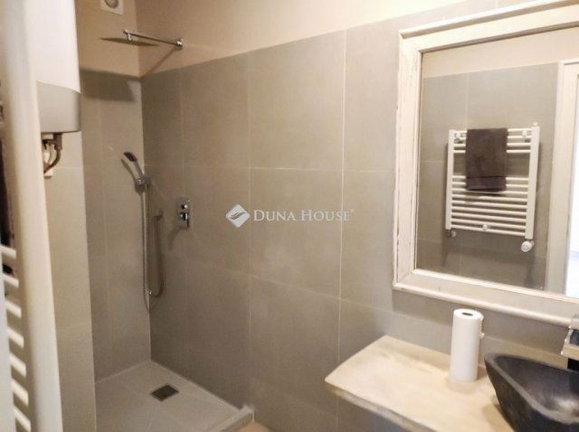 Eladó téglalakás, Budapesten, XX. kerületben 60.9 M Ft, 3 szobás