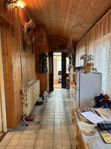 Eladó családi ház, Székesfehérvárott 69.9 M Ft, 3+1 szobás