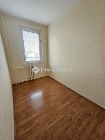 Eladó panellakás, Budapesten, III. kerületben 69.9 M Ft, 3 szobás