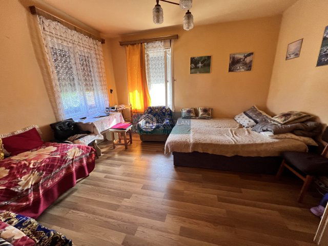 Eladó családi ház, Borsodszentgyörgyön 9 M Ft, 7+1 szobás