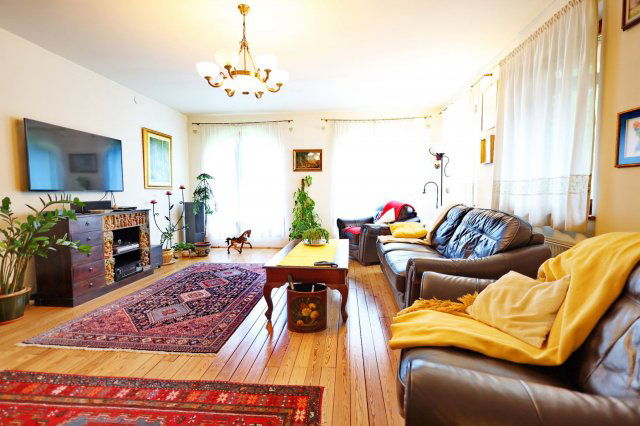 Eladó sorház, Debrecenben 198 M Ft, 5 szobás