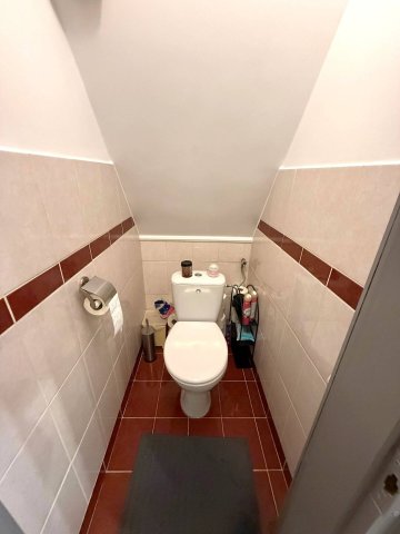 Eladó téglalakás, Pécsett 94.9 M Ft, 4 szobás