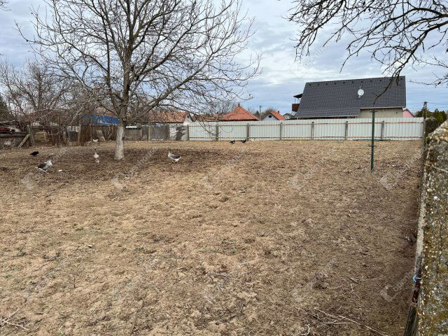 Eladó telek, Pilisen 6.5 M Ft / költözzbe.hu