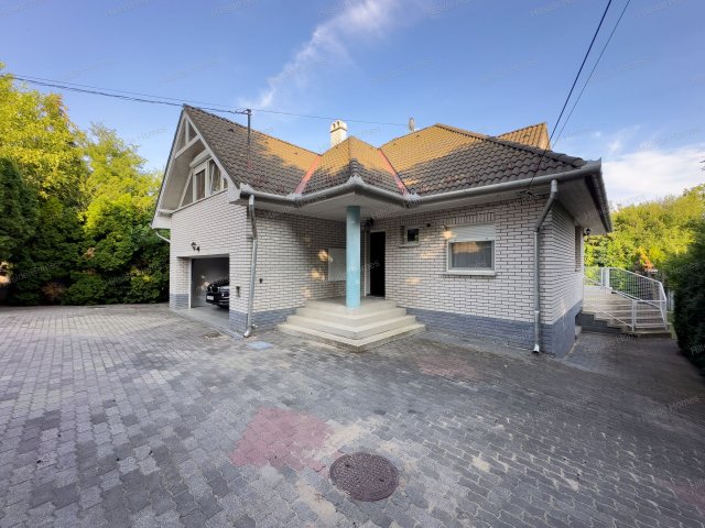 Eladó családi ház, Budapesten, XXII. kerületben 205 M Ft