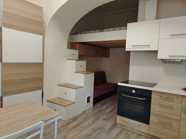 Eladó üzlethelyiség, Kaposváron, Toponári úton 15.9 M Ft