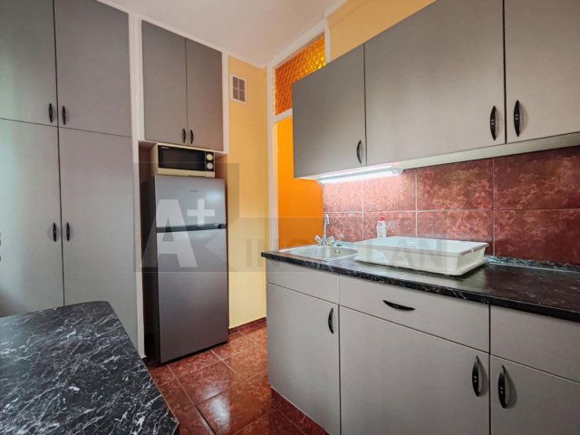Kiadó panellakás, albérlet, Szegeden 150 E Ft / hó, 2 szobás